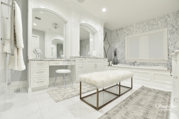 Grand Bathroom Bedroom in a comfortable luxury interior design